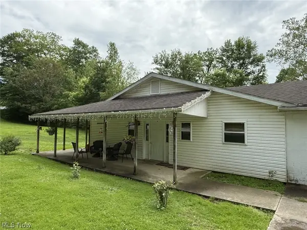23501 County Road 93, Fresno, OH 43824