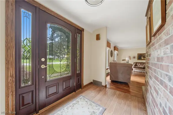 6118 Wiclif Ne Street, Canton, OH 44721