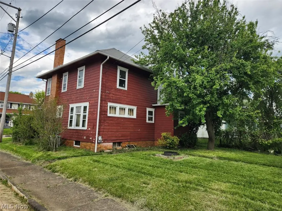 2336 10th Nw Street, Canton, OH 44708 - #3