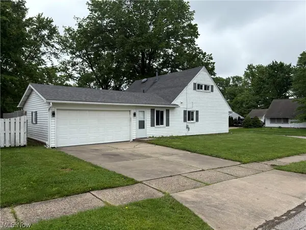 2300 Giffels Drive, Cuyahoga Falls, OH 44221