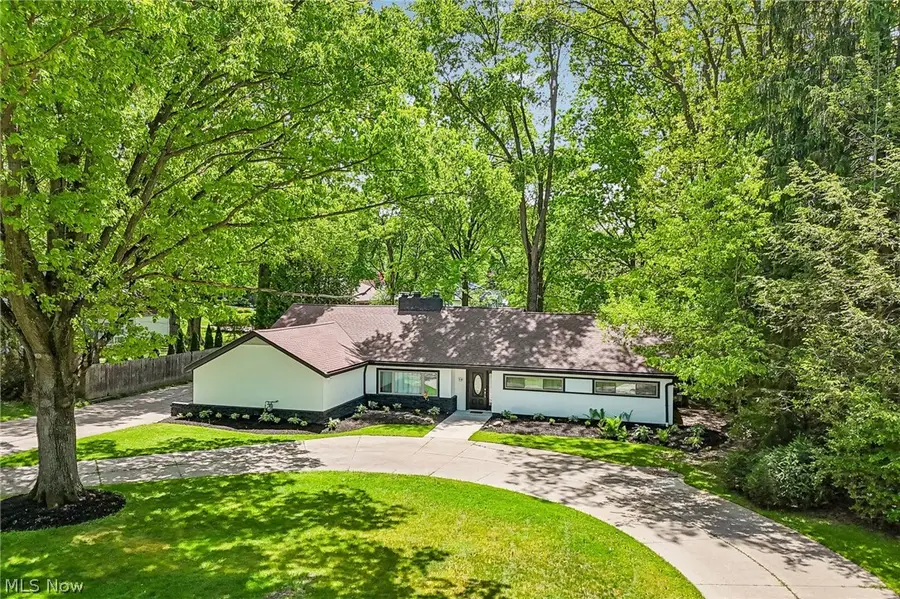 2380 Amesbury Road, Akron, OH 44313 - #2