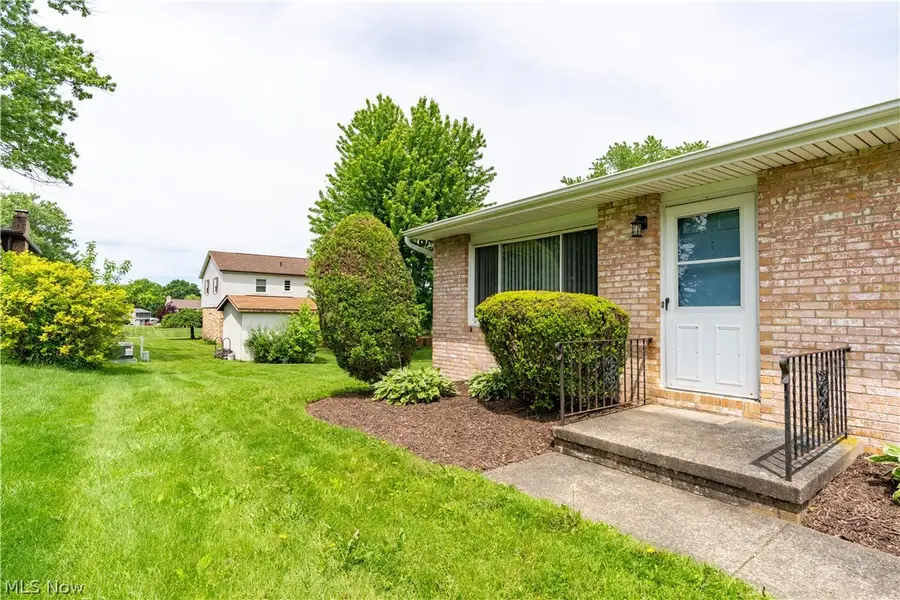 5381 Portage Nw Street, North Canton, OH 44720 - #2
