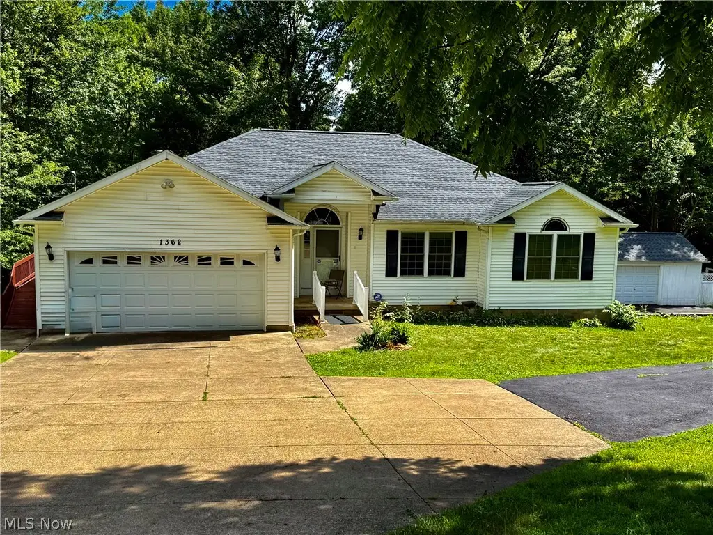 1362 Turkeyfoot Lake Road, Barberton, OH 44203 - #1