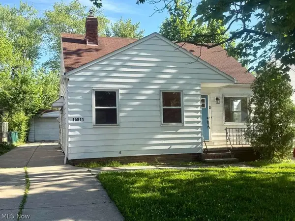 15811 Maplewood Avenue, Maple Heights, OH 44137