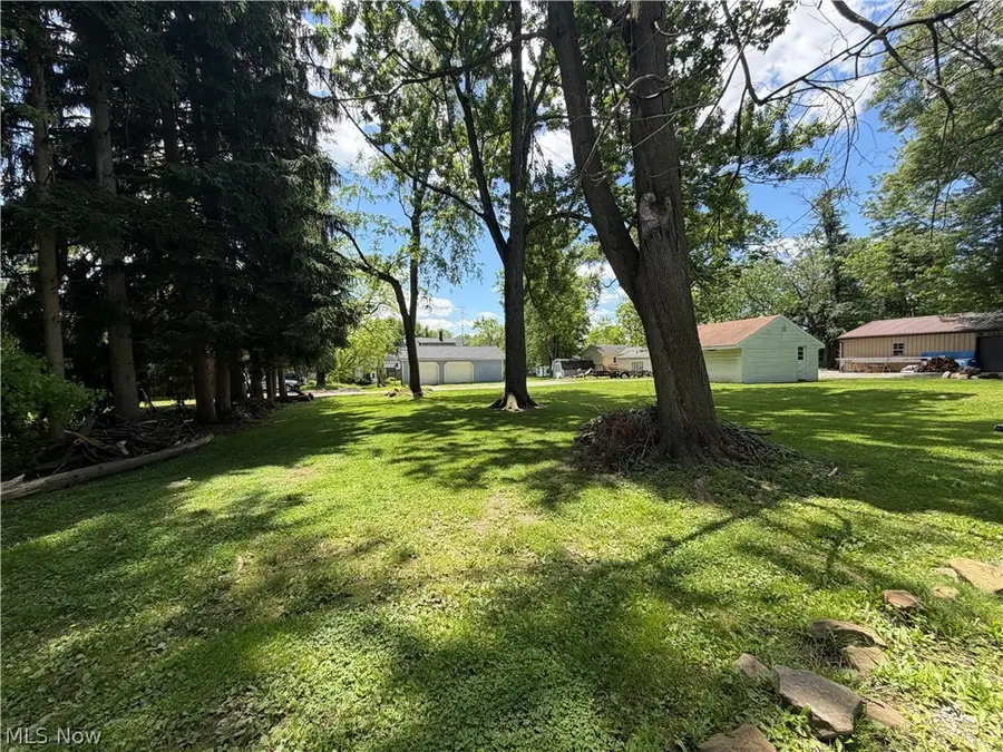 307 W 9th Street, Salem, OH 44460 - #3