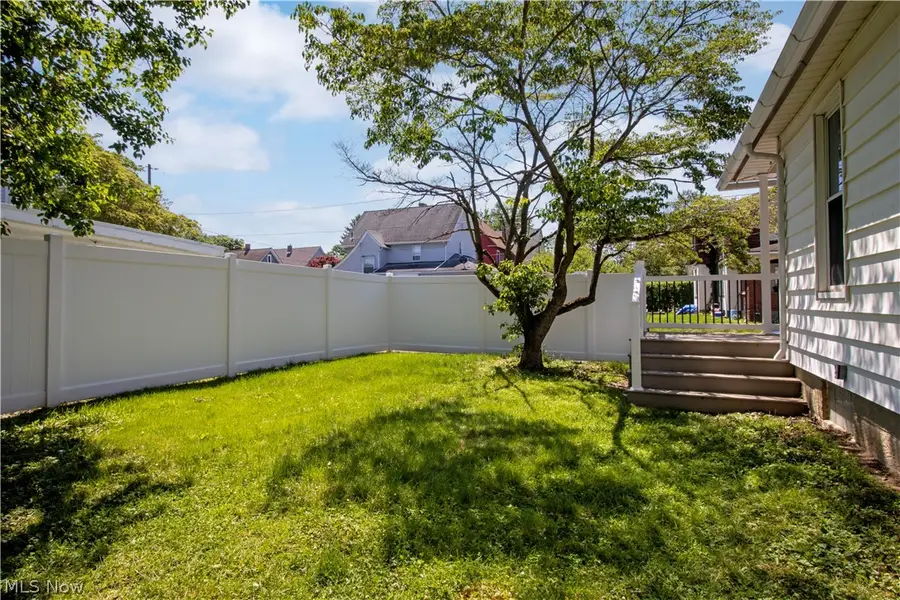 714 Pike Sw Avenue, Massillon, OH 44647 - #3