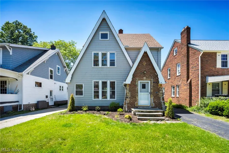 334 E 197 Street, Euclid, OH 44119 - #2