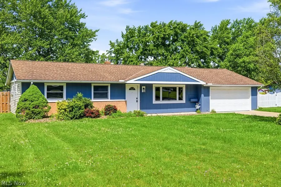 8768 Parkdale Drive, North Royalton, OH 44133 - #2