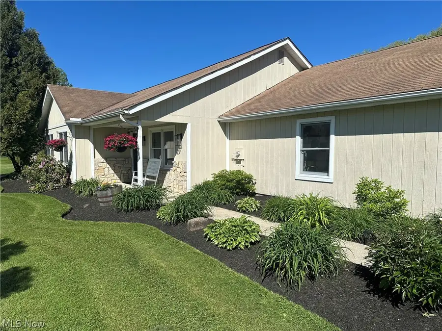 10650 Holi Dale Drive, Chardon, OH 44024 - #2