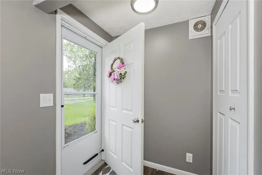 1924 Westwood Drive, Twinsburg, OH 44087 - #3