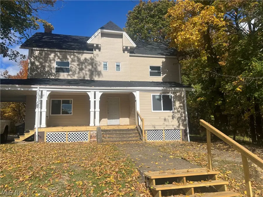 34 Illinois Avenue, Youngstown, OH 44505 - #2
