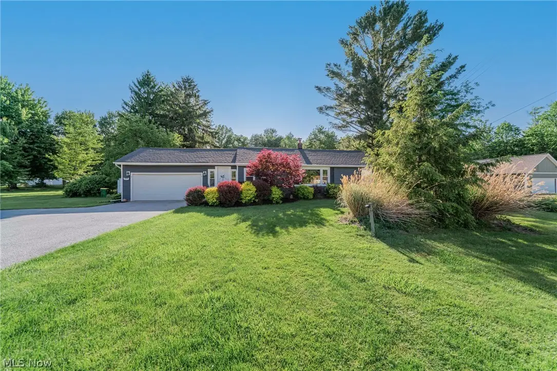 543 N Lake Street, Madison, OH 44057 - #1