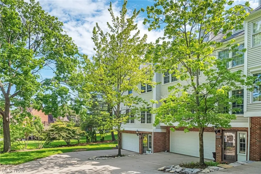 103 Cliffside Commons Drive #103, Rocky River, OH 44116 - #2