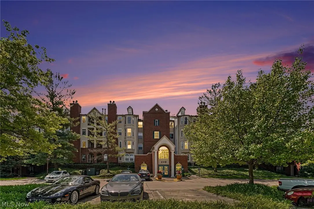 220 Fox Hollow Drive, Mayfield Heights, OH 44124 - #1