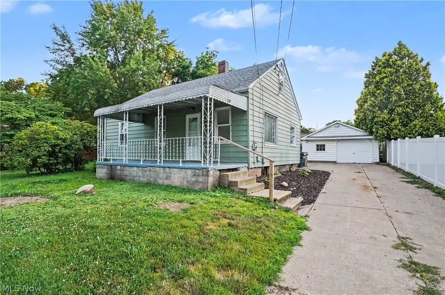 1854 Olympic Street, Cuyahoga Falls, OH 44221 - #3