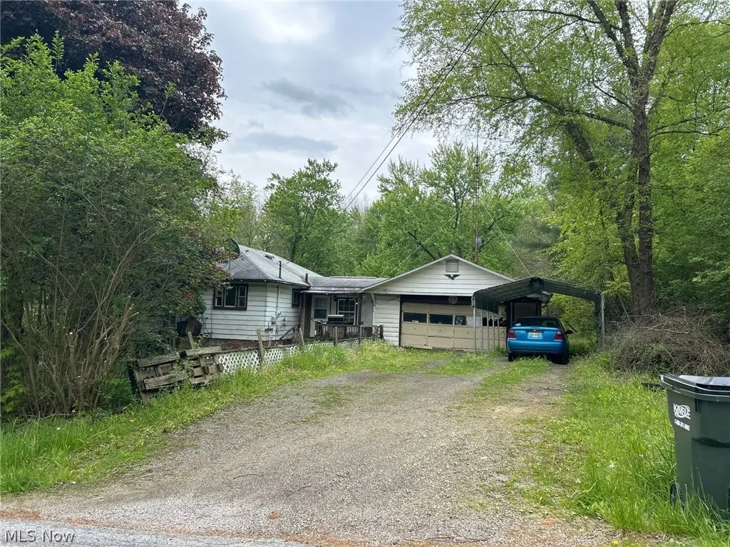 6604 Mapleton Se Street, East Canton, OH 44730 - #1