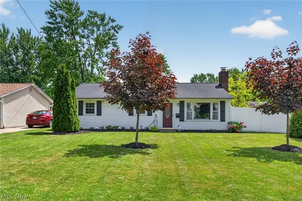 7570 Pinehurst Drive, Mentor on the Lake, OH 44060
