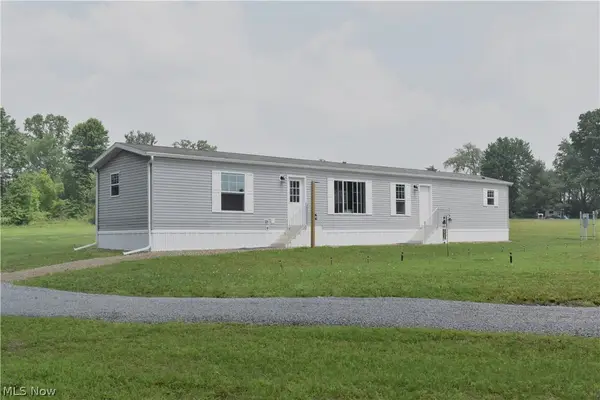 2780 Columbiana Road, New Springfield, OH 44443