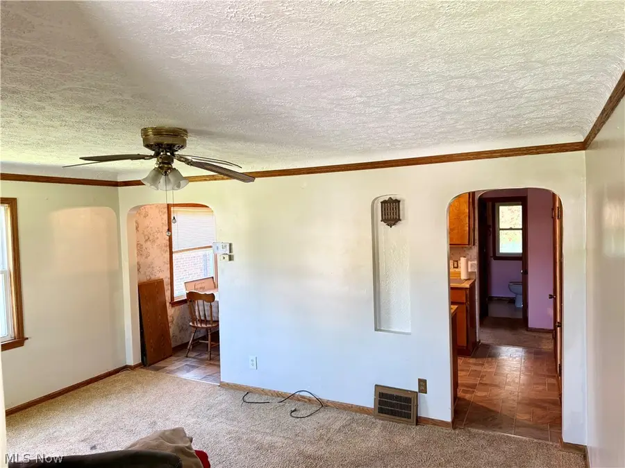 2427 Fortune Avenue, Parma, OH 44134 - #3