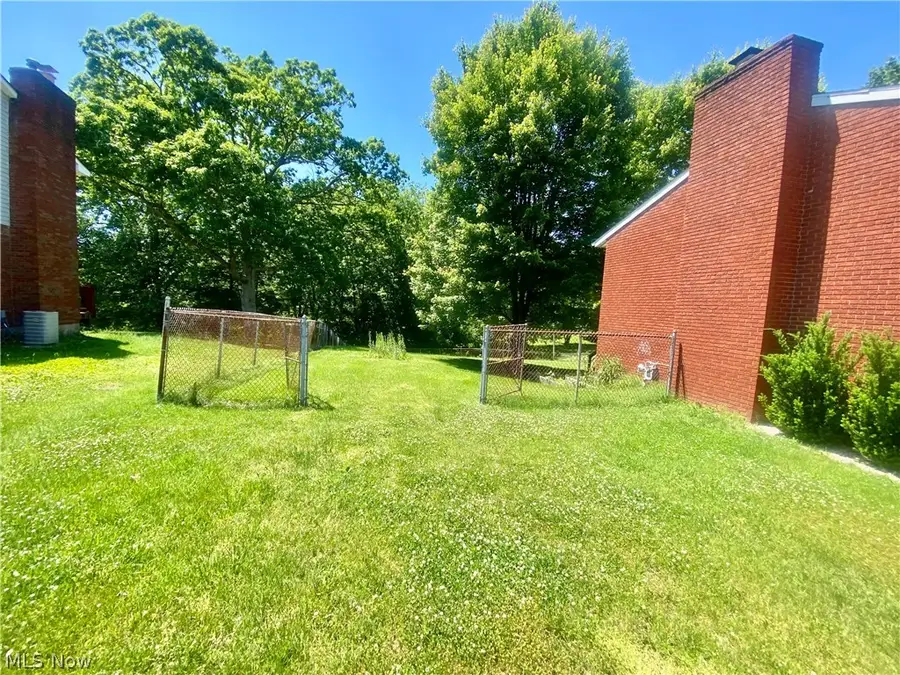 56 Haislop St, Washington, WV 26181 - #3