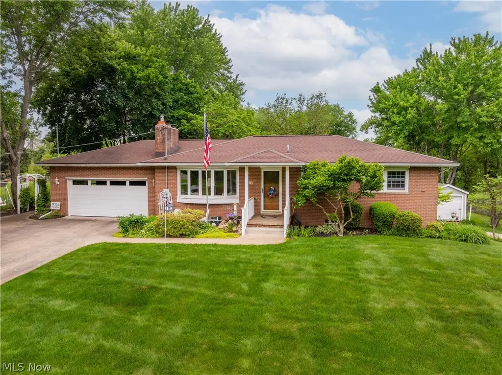 11385 William Penn Ne Avenue, Hartville, OH 44632 - #1