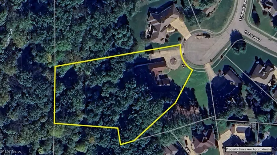 1751 Squaw Creek Drive, Girard, OH 44420 - #3