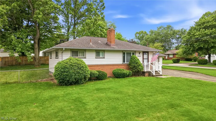 3195 Sunnybrooke Drive, Youngstown, OH 44511 - #3