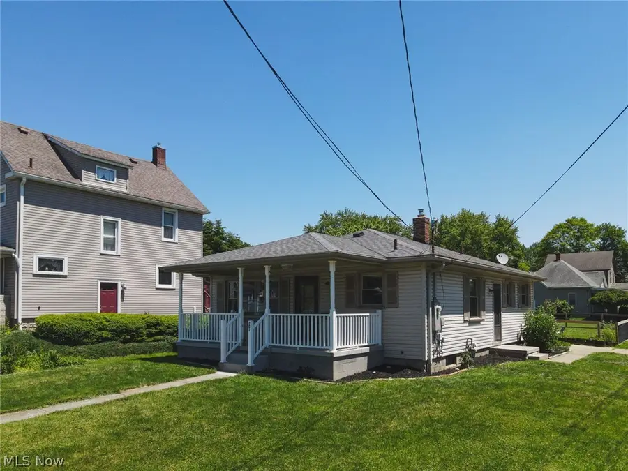 701 Jones Street, Hubbard, OH 44425 - #2
