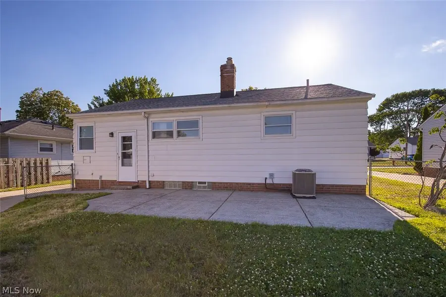 6469 Anita Drive, Parma Heights, OH 44130 - #3