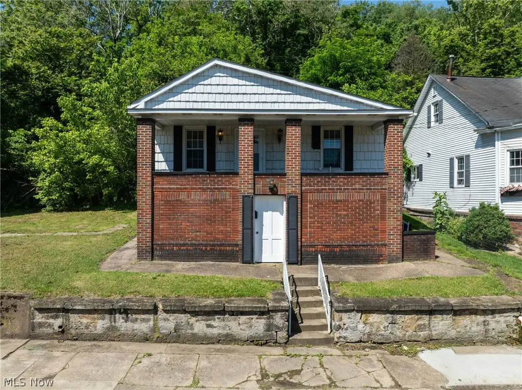 1923 Guernsey Street, Bellaire, OH 43906 - #1