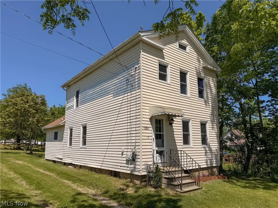 323 S Huntington Street, Medina, OH 44256 - #2
