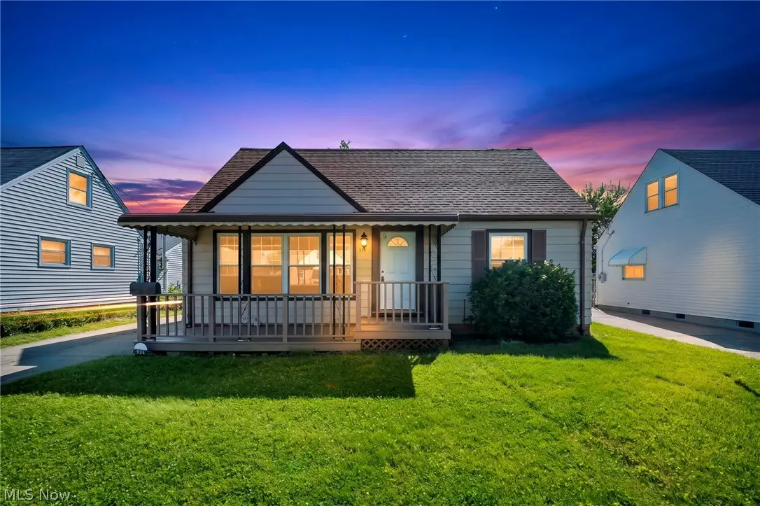 424 E 308th Street, Willowick, OH 44095 - #1