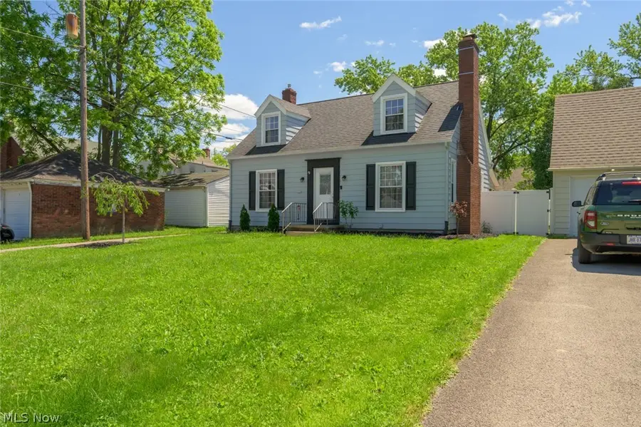 257 Maywood Drive, Youngstown, OH 44512 - #2