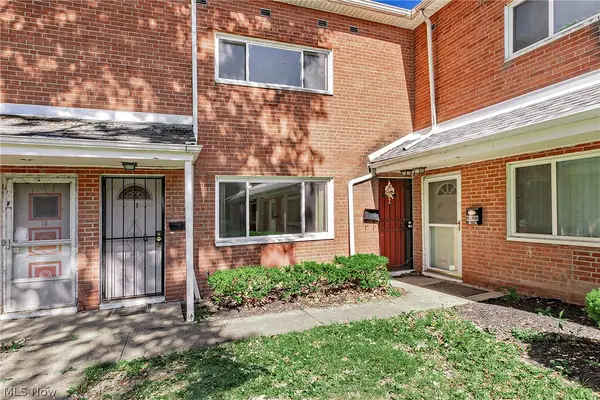 23673 Banbury Circle #13, Warrensville Heights, OH 44128