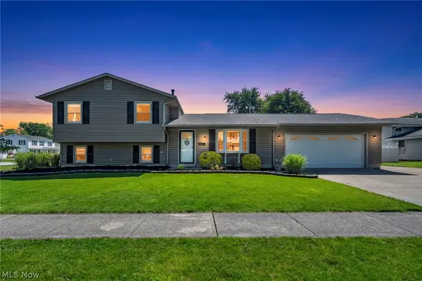 127 Edgefield Drive, Elyria, OH 44035