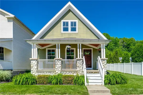 750 Hickory Street, Akron, OH 44303