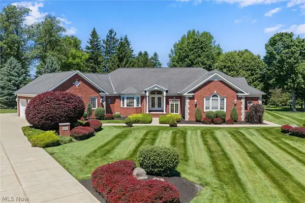 427 Diana Court, Highland Heights, OH 44143