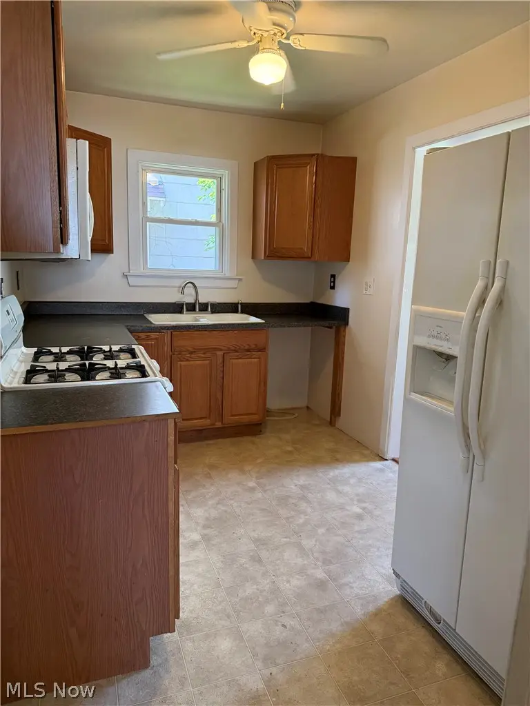 1821 Marks Avenue, Akron, OH 44305 - #2