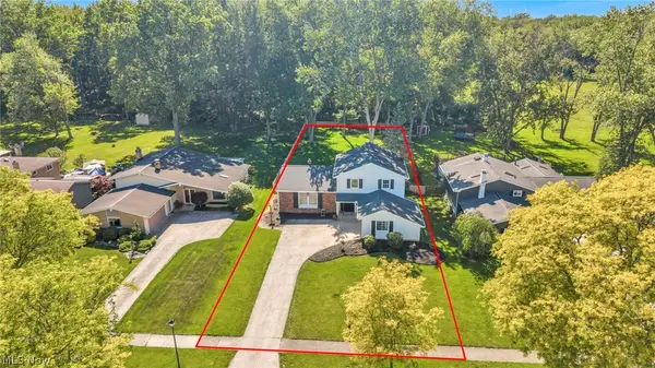 6424 Brighton Drive, North Olmsted, OH 44070