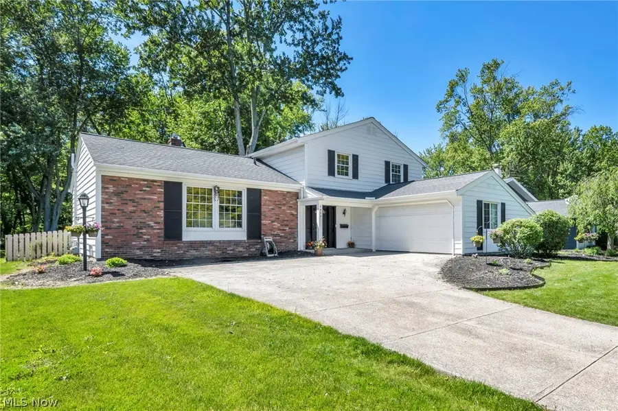 6424 Brighton Drive, North Olmsted, OH 44070 - #3