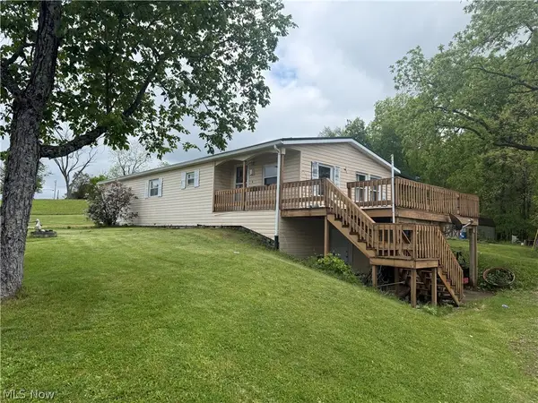 54552 Sarahsville Road, Senecaville, OH 43780