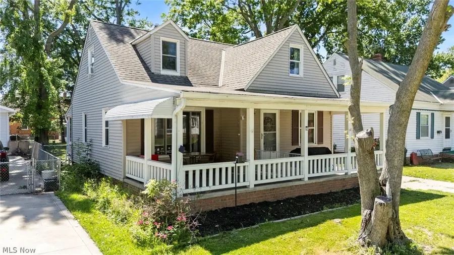 474 E 328th Street, Willowick, OH 44095 - #2