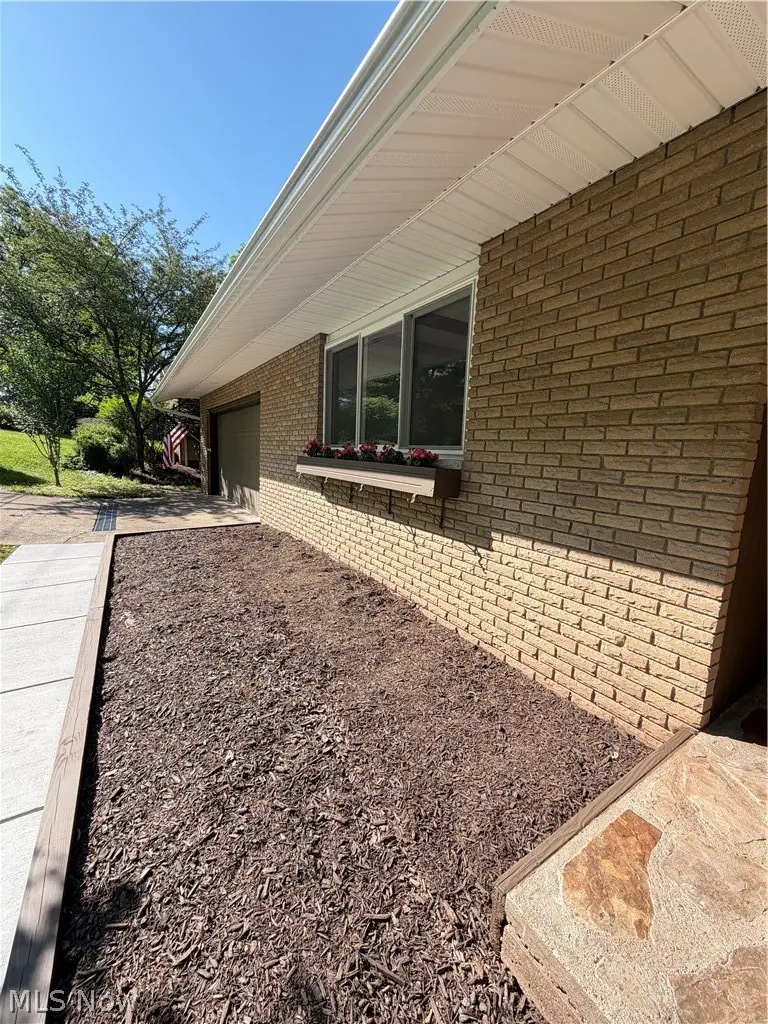 60 Canterbury Drive, Parkersburg, WV 26104 - #3