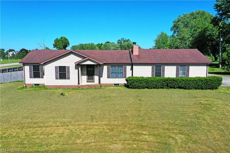 6525 Duck Creek Road, Berlin Center, OH 44401 - #2