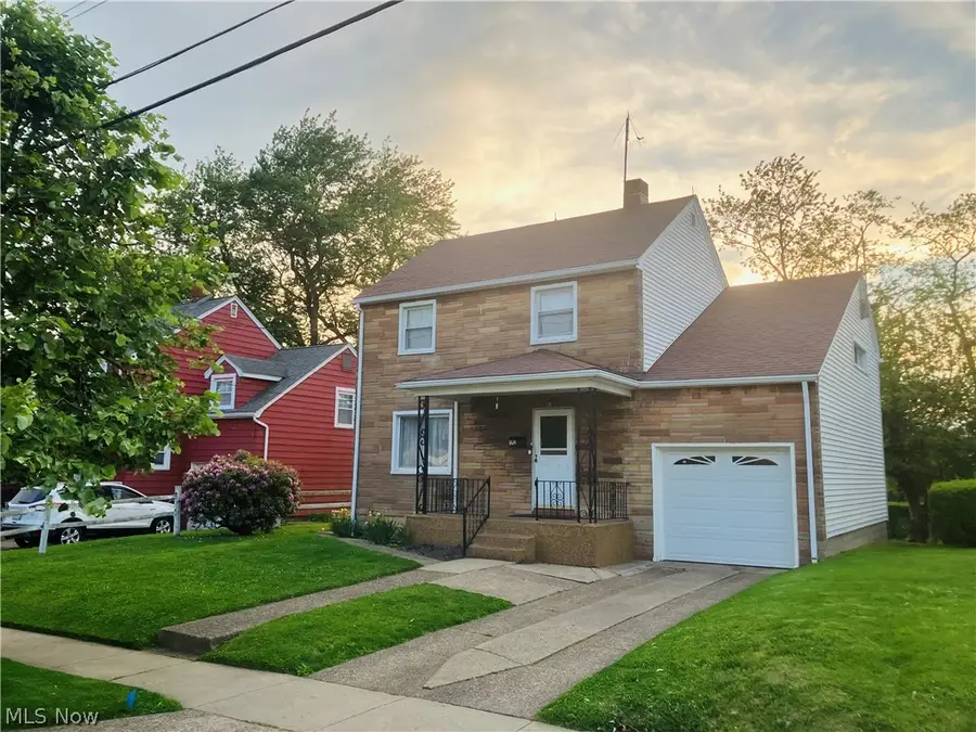 1251 Glencairn Road, Weirton, WV 26062 - #2