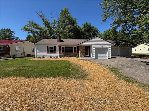815 S Nearing Circle, Geneva, OH 44041