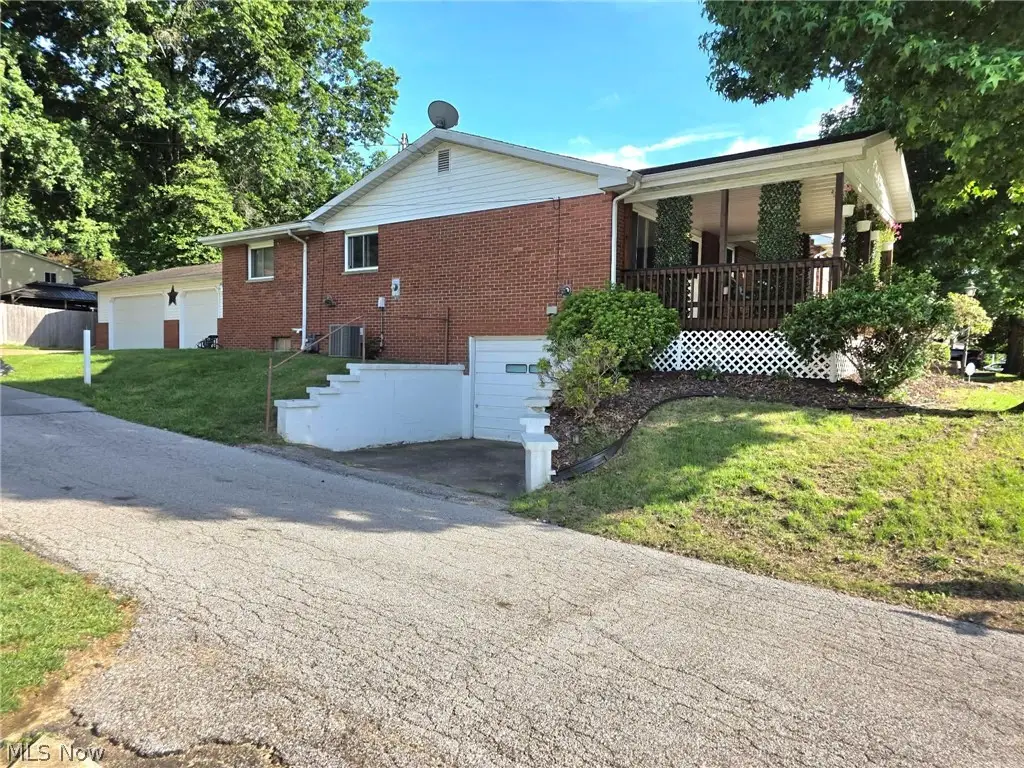 2814 16th Avenue, Vienna, WV 26105 - #1