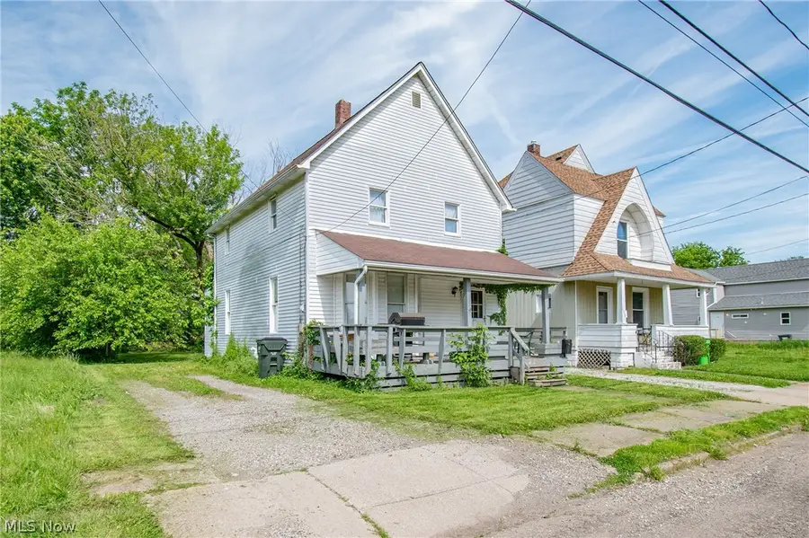 126 14th Nw Street, Barberton, OH 44203 - #2