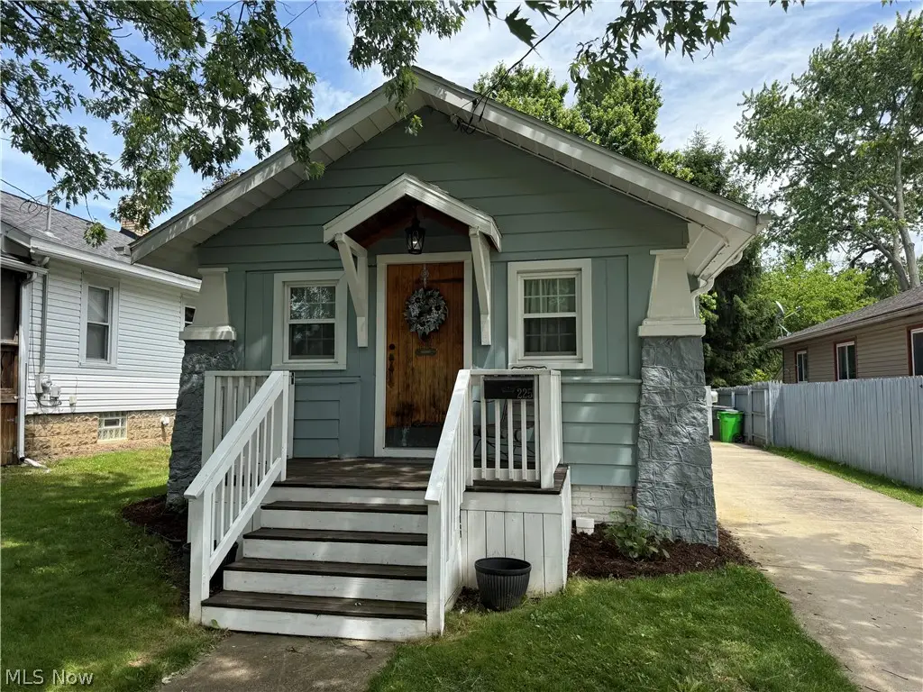 225 29th Nw Street, Barberton, OH 44203 - #1