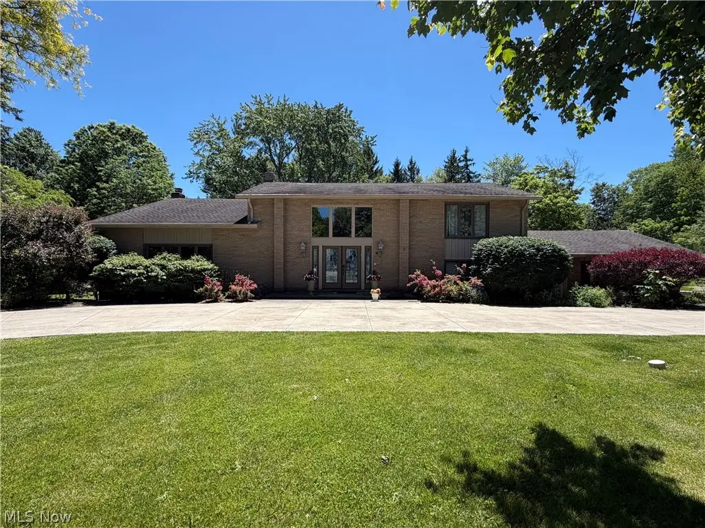 2737 Sinton Place, Pepper Pike, OH 44124 - #1